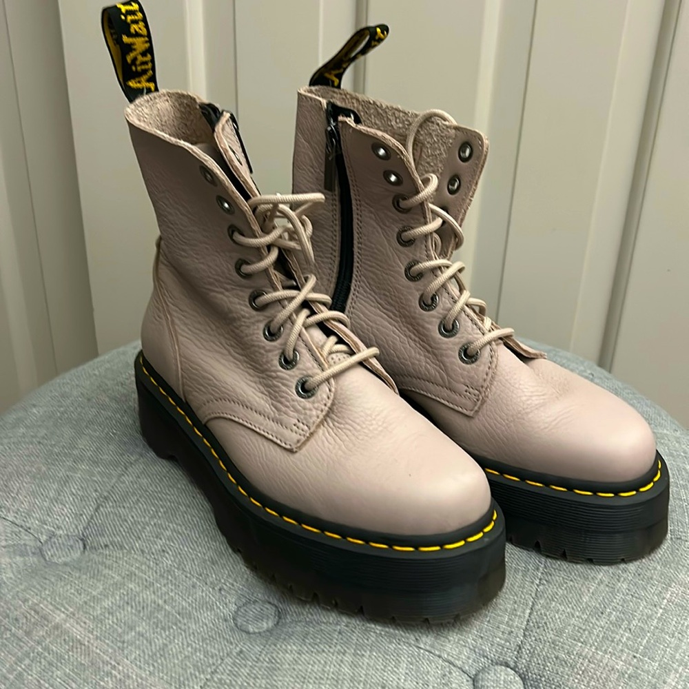 Dr marten jadon platform boots